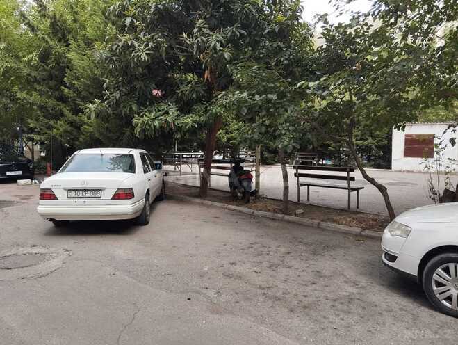 Satılır 1 otaqlı köhnə tikili 35 m², Elmlər Akademiyası m., photo 18 from 19