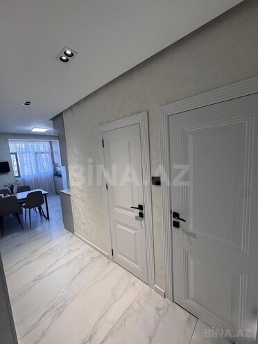 Продается 3-комн. вторичка 72 м², м. Ази Асланов, photo 8 from 18