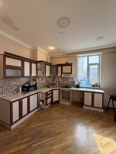 Satılır 4 otaqlı yeni tikili 150 m², İnşaatçılar m., photo 12 from 20