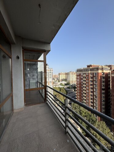 Продаётся 4-комн. новостройка 200 м², м. 28 мая, photo 13 from 18