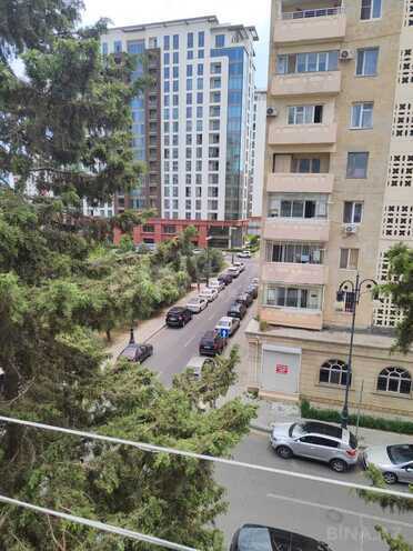 Satılır 2 otaqlı köhnə tikili 50 m², Elmlər Akademiyası m., photo 3 from 10