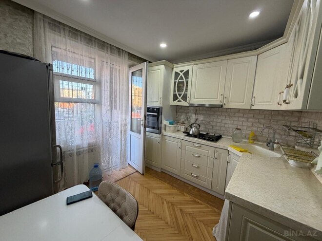 Продаётся 3-комн. вторичка 90 м², м. Иншаатчылар, photo 9 from 19
