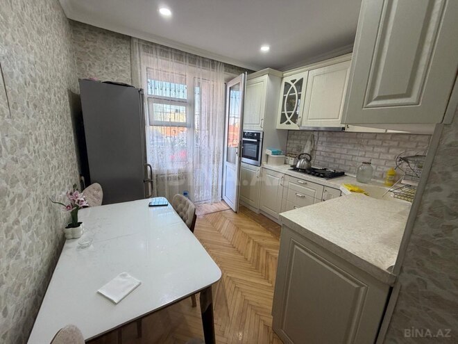 Продаётся 3-комн. вторичка 90 м², м. Иншаатчылар, photo 10 from 19