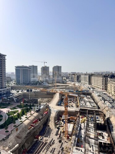 Продаётся 3-комн. новостройка 133 м², м. Иншаатчылар, photo 6 from 8