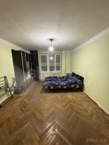 Продаётся 3-комн. вторичка 70 м², м. Иншаатчылар, photo 3 from 10