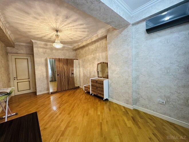 Сдаётся 3-комн. новостройка 140 м², Насиминский  р., photo 13 from 24