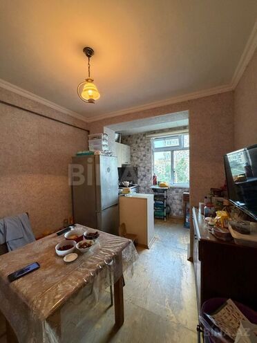 Satılır 2 otaqlı köhnə tikili 65 m², Xalqlar Dostluğu m., photo 8 from 17