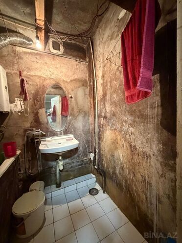 Satılır 2 otaqlı köhnə tikili 65 m², Xalqlar Dostluğu m., photo 15 from 17