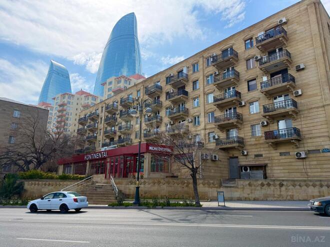 Сдаётся 2-комн. вторичка 55 м², м. Ичеришехер, photo 1 from 20