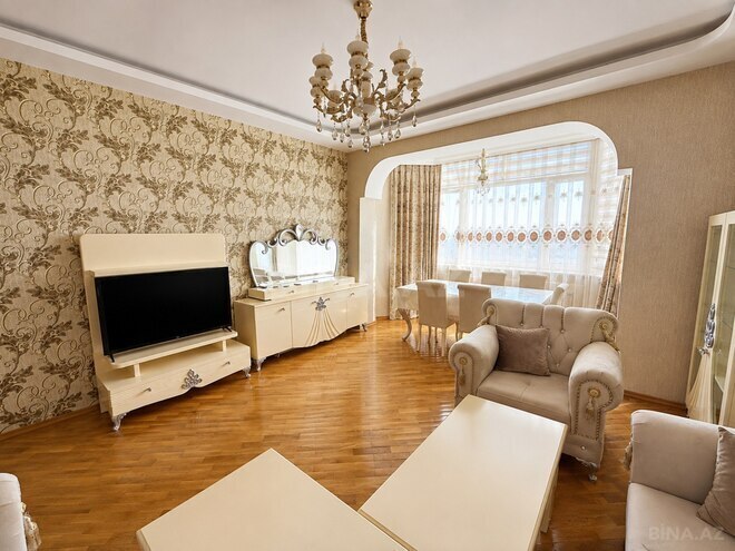 Сдаётся 3-комн. новостройка 120 м², м. Иншаатчылар, photo 3 from 14