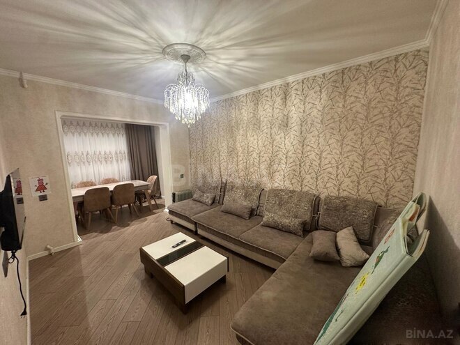 Продаётся 2-комн. вторичка 65 м², м. Халглар Достлугу, photo 1 from 12