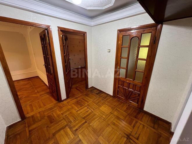 Сдаётся 3-комн. вторичка 100 м², м. Нефтчиляр, photo 7 from 10