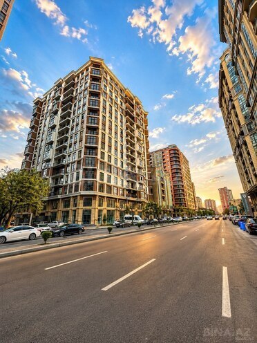Продается 3-комн. новостройка 112 м², м. Гянджлик, photo 1 from 9