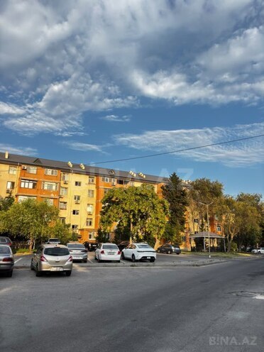 Satılır 2 otaqlı köhnə tikili 65 m², Qara Qarayev m., photo 17 from 19