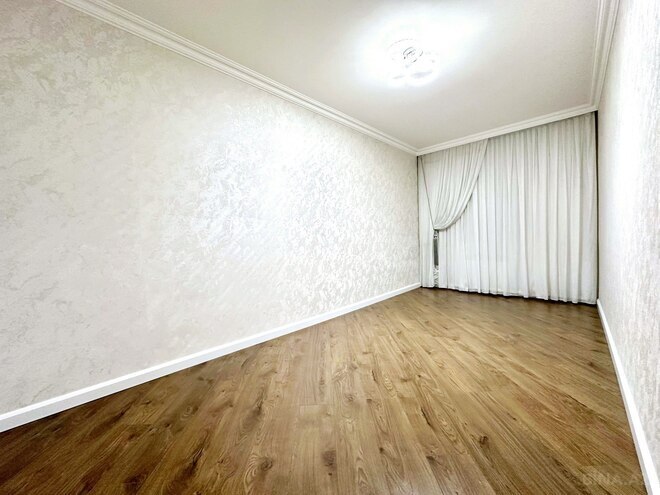 Satılır 2 otaqlı köhnə tikili 65 m², Qara Qarayev m., photo 5 from 19