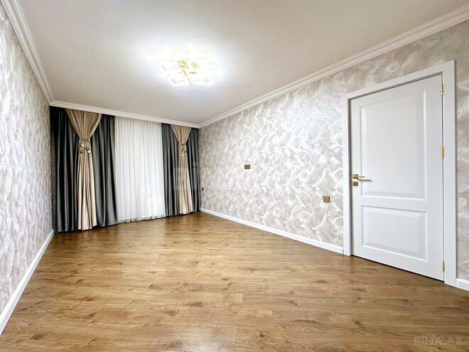 Satılır 2 otaqlı köhnə tikili 65 m², Qara Qarayev m., photo 12 from 19