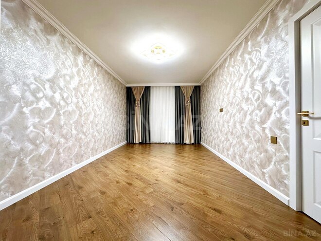 Satılır 2 otaqlı köhnə tikili 65 m², Qara Qarayev m., photo 3 from 19