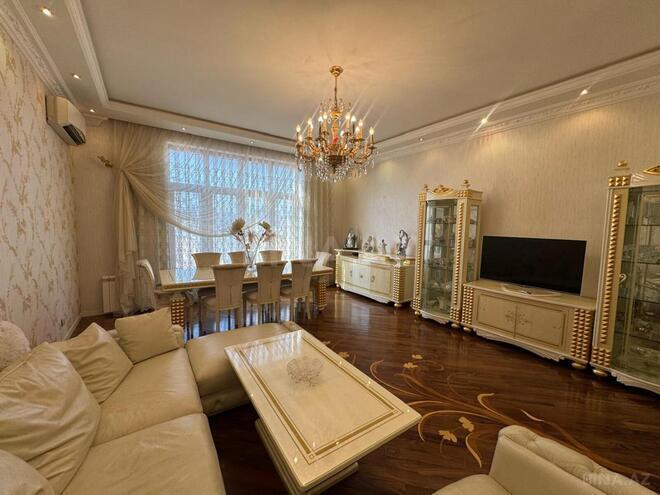 Продаётся 3-комн. новостройка 120 м², м. Ичеришехер, photo 1 from 23