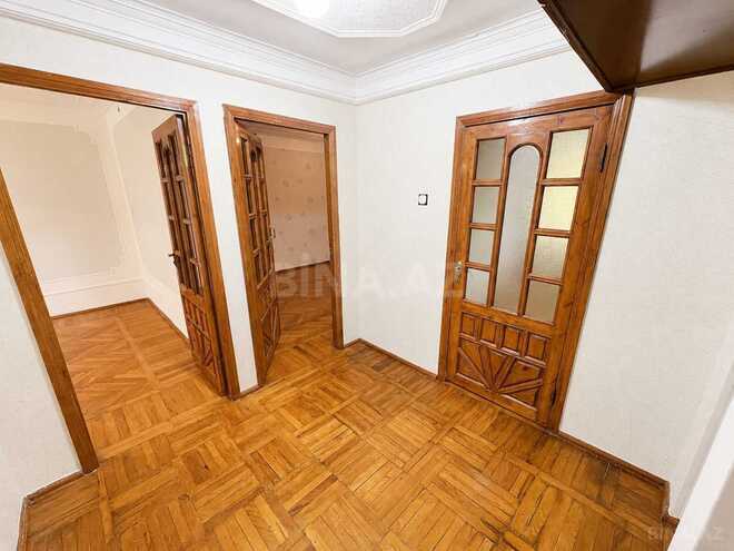 Сдаётся 3-комн. вторичка 75 м², м. Нефтчиляр, photo 8 from 9