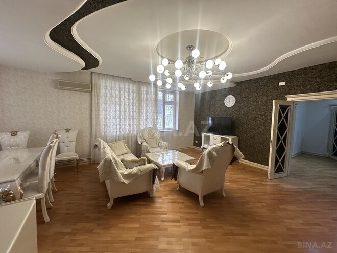 Сдаётся 3-комн. новостройка 125 м², Насиминский  р., photo 1 from 25