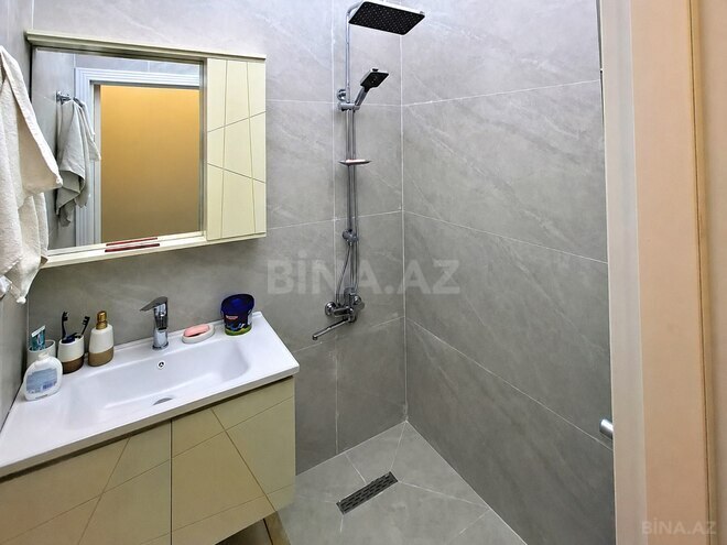 Продаётся 3-комн. вторичка 90 м², м. Кара Караев, photo 25 from 32