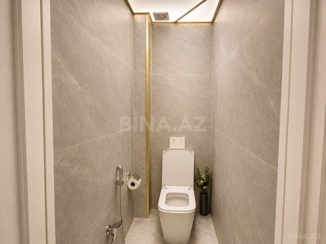 Продаётся 3-комн. вторичка 90 м², м. Кара Караев, photo 15 from 32