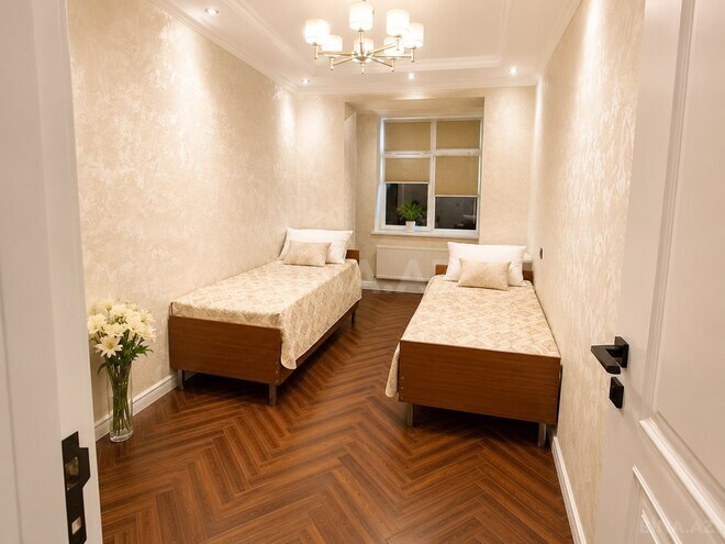 Продаётся 3-комн. вторичка 90 м², м. Кара Караев, photo 4 from 32