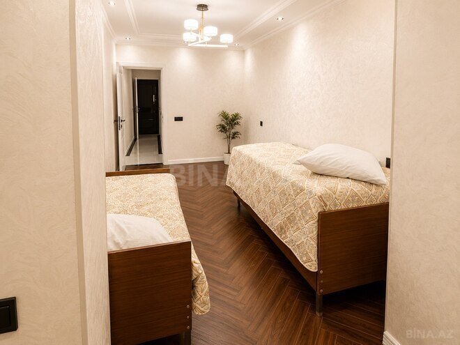 Продаётся 3-комн. вторичка 90 м², м. Кара Караев, photo 17 from 32