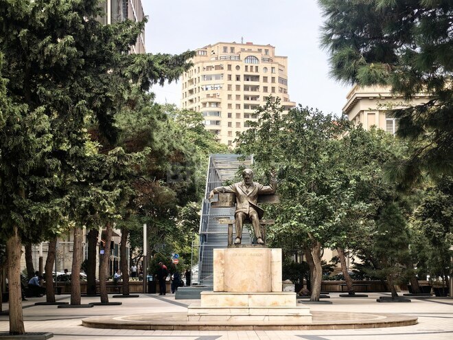Satılır 3 otaqlı köhnə tikili 125 m², 28 May m., photo 27 from 28