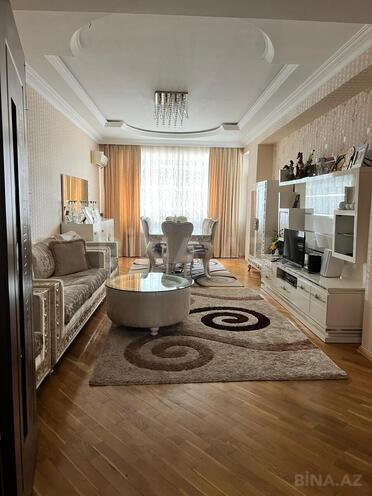 Satılır 2 otaqlı yeni tikili 83 m², İnşaatçılar m., photo 1 from 15