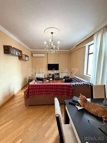 Продаётся 2-комн. новостройка 70 м², м. Гянджлик, photo 1 from 17