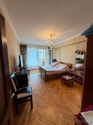 Satılır 2 otaqlı köhnə tikili 65 m², Gənclik m., photo 8 from 25