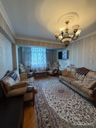 Satılır 2 otaqlı köhnə tikili 65 m², Gənclik m., photo 1 from 25