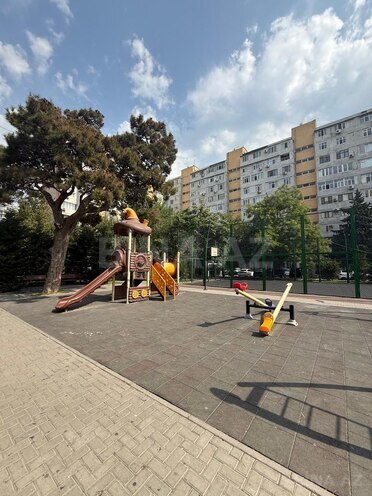 Satılır 2 otaqlı köhnə tikili 65 m², Gənclik m., photo 22 from 25