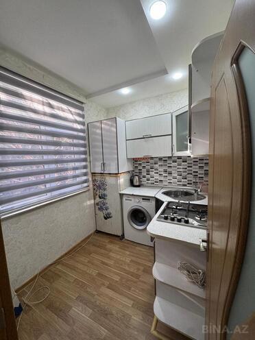 Satılır 2 otaqlı köhnə tikili 65 m², İnşaatçılar m., photo 12 from 13