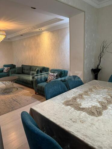 Продаётся 3-комн. вторичка 70 м², м. Кара Караев, photo 4 from 24