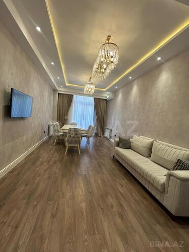 Сдается 2-комн. новостройка 80 м², м. Низами, photo 1 from 9