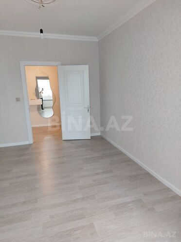Satılır 2 otaqlı köhnə tikili 65 m², Xalqlar Dostluğu m., photo 10 from 15