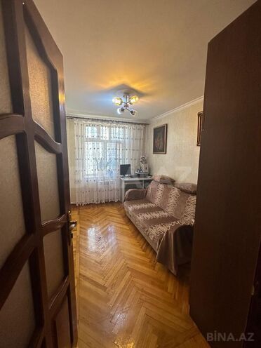 Satılır 3 otaqlı köhnə tikili 70 m², Yasamal r., photo 8 from 26