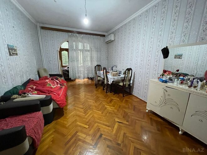 Satılır 2 otaqlı köhnə tikili 65 m², Şah İsmayıl Xətai m., photo 1 from 14