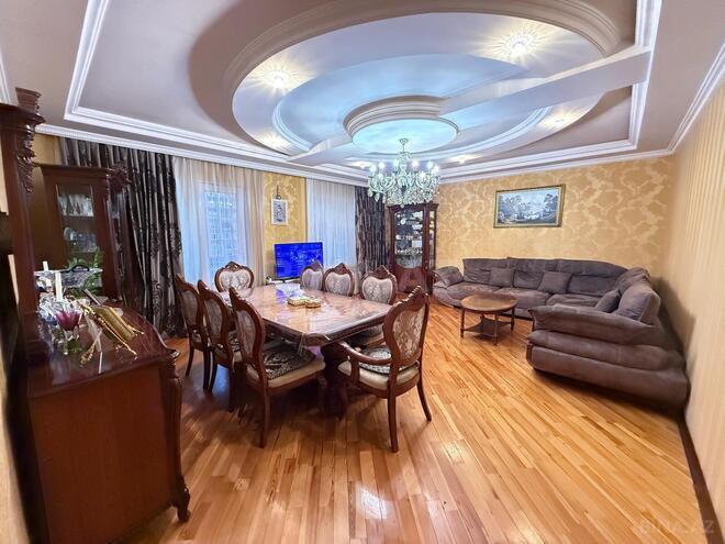 Satılır 5 otaqlı köhnə tikili 110 m², Elmlər Akademiyası m., photo 3 from 11