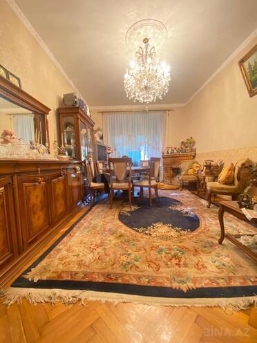 Satılır 2 otaqlı köhnə tikili 80 m², Qara Qarayev m., photo 4 from 16