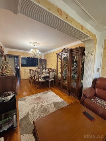Satılır 2 otaqlı köhnə tikili 70 m², Neftçilər m., photo 3 from 12