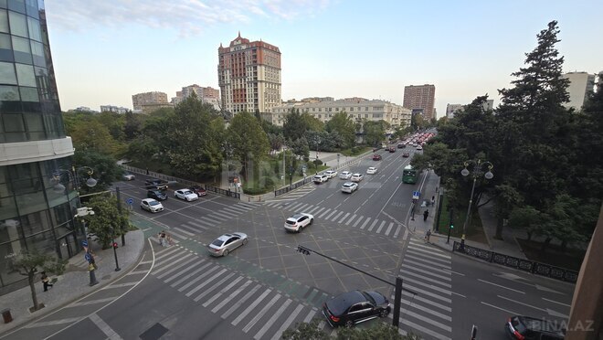 Продаётся 3-комн. новостройка 190 м², Насиминский  р., photo 16 from 22