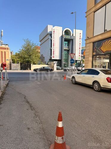 Satılır 8 otaqlı həyət evi/bağ evi 850 m², Gənclik m., photo 18 from 19