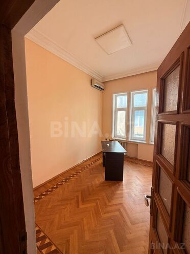 Satılır 8 otaqlı həyət evi/bağ evi 850 m², Gənclik m., photo 15 from 19