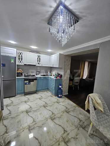 Satılır 2 otaqlı köhnə tikili 70 m², İnşaatçılar m., photo 1 from 13