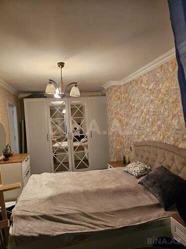 Satılır 2 otaqlı köhnə tikili 70 m², İnşaatçılar m., photo 12 from 13