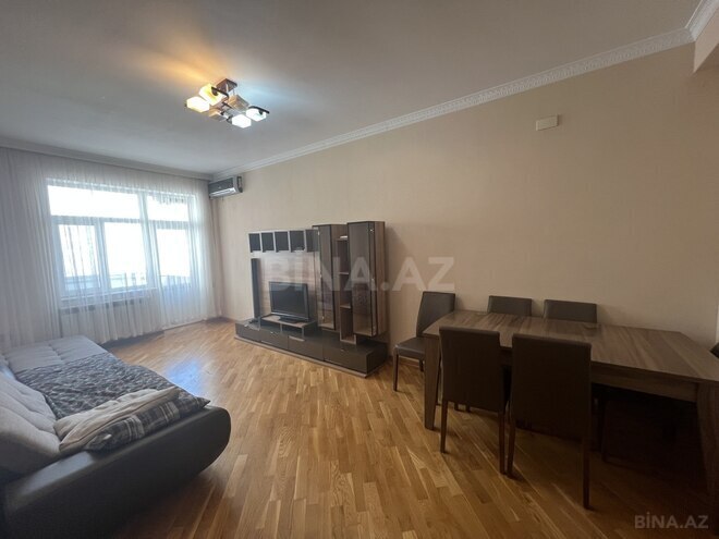 Сдаётся 3-комн. новостройка 90 м², м. Ази Асланов, photo 1 from 19