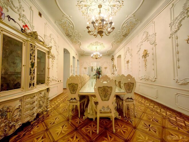 Satılır 6 otaqlı köhnə tikili 345 m², Sahil m., photo 7 from 30